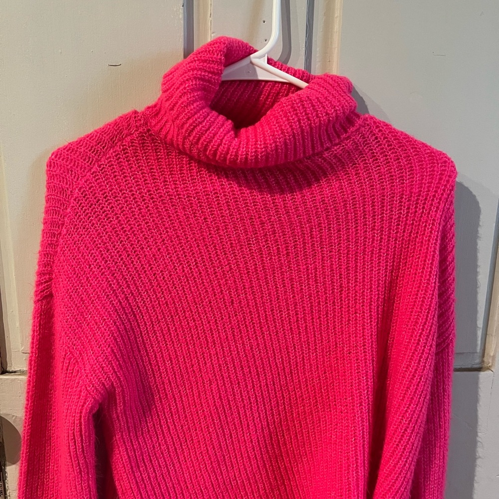 SO Pink Cowl Turtleneck Sweater Chunky Knit
